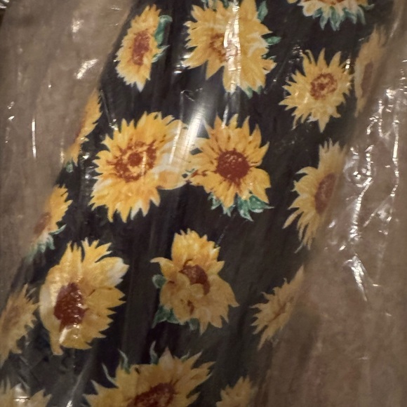 Simply Southern Sunflower Wine Tumbler Set - Picture 2 of 3